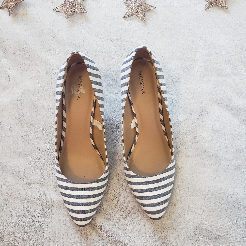 Striped pumps
